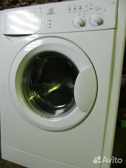 Стиральная машина Indesit wisn 82