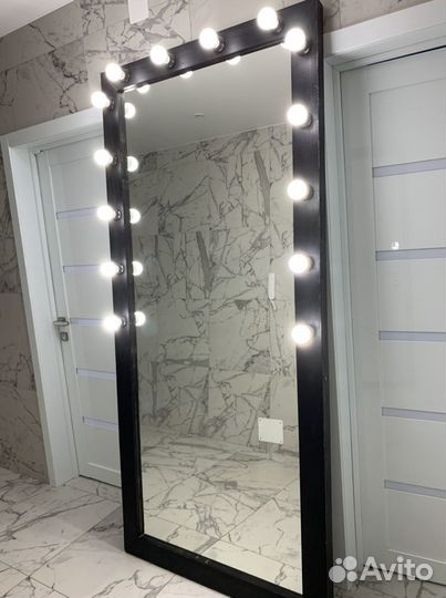 Гримерное зеркало с лампочками 220 на 100 см