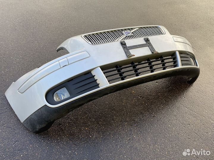 Бампер передний Volvo V50 MW