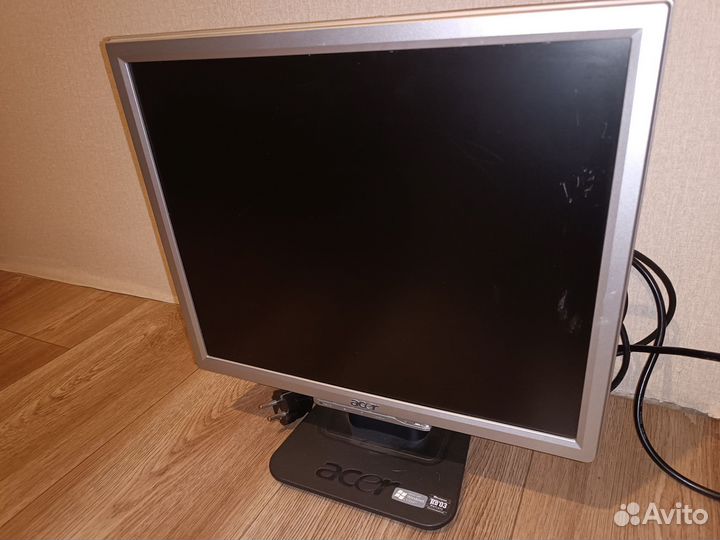 Монитор Acer 17