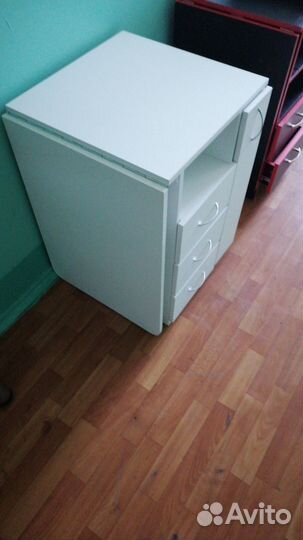 Стол для маникюра