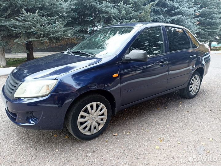 LADA Granta 1.6 МТ, 2013, 176 000 км