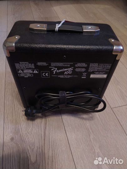 Fender Frontman 10G, гитарный комбоусилитель