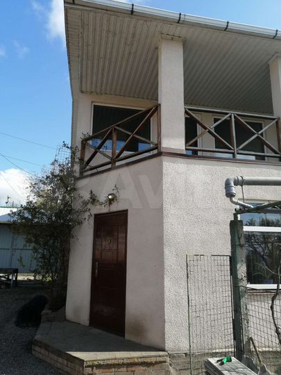 Дом 176 м² на участке 9 сот.