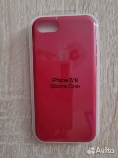 Чехол на телефон