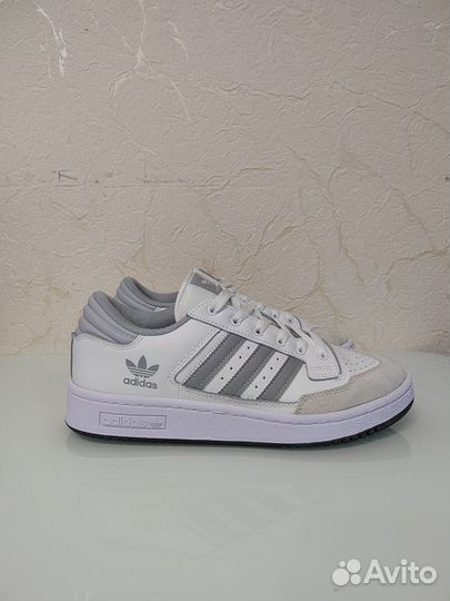 Adidas мужские кроссовки кожаные