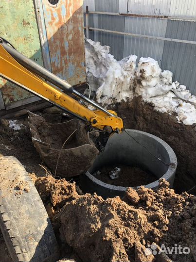 Услуги трактора экскаватора