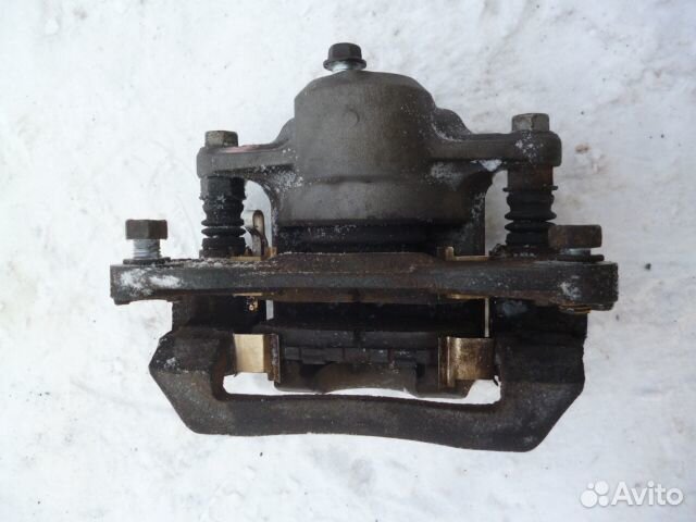 Суппорт задний левый Subaru Outback BP9 2003-2008г