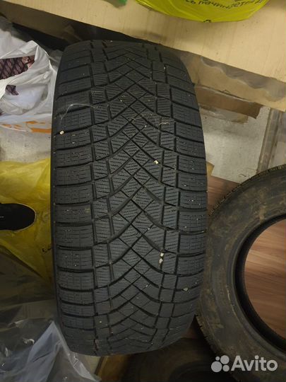 Зимняя резина Pirelli ice zero 285/60 R18