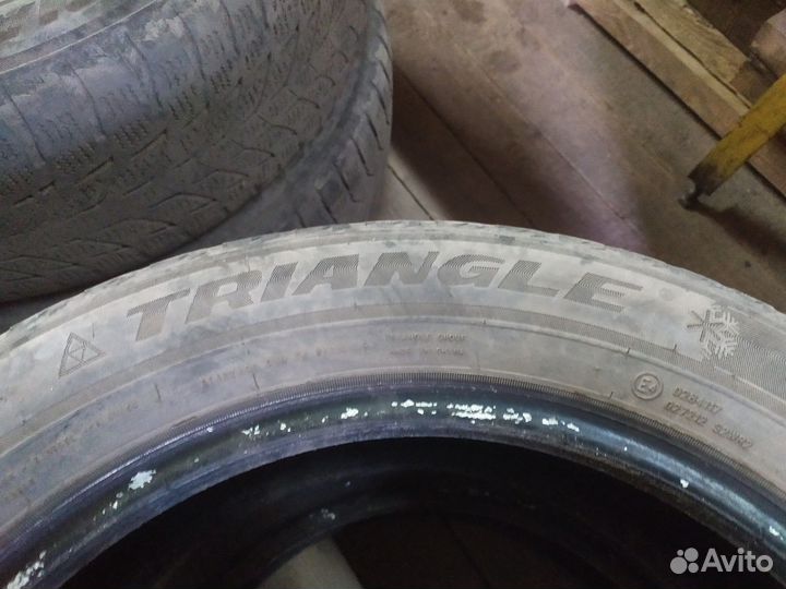 Triangle Snow-LL01 215/55 R17