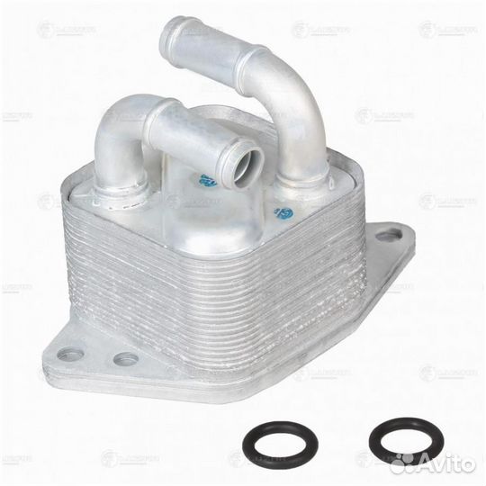 Luzar LOC 1817 Радиатор масл. для а/м VW Polo (09) /Skoda Rapid (12) 1.6i cfna AT