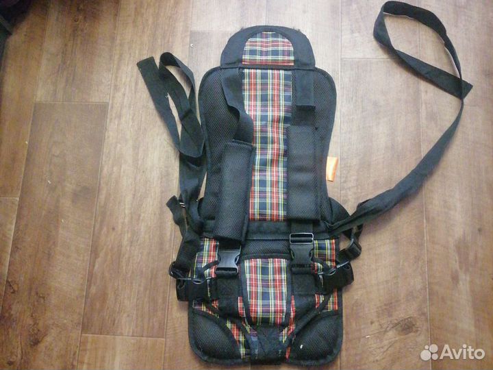 Бескаркасное автокресло