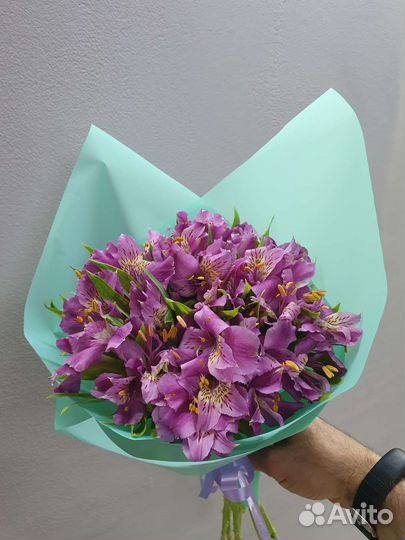 Букет из альстромерий