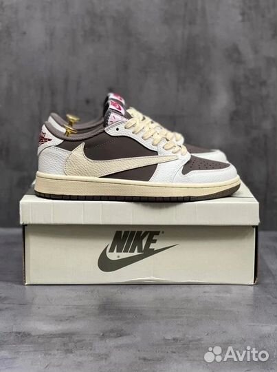 Nike Air Jordan 1 Low x Travis Scott