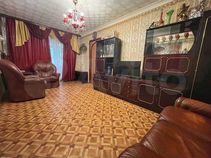 2-к. квартира, 46 м², 2/3 эт.