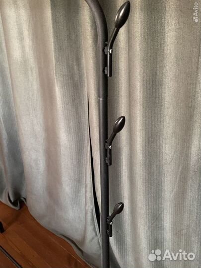 Напольная вешалка