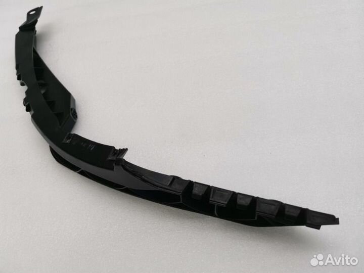 Кронштейн крепления бампера передний левый Skoda