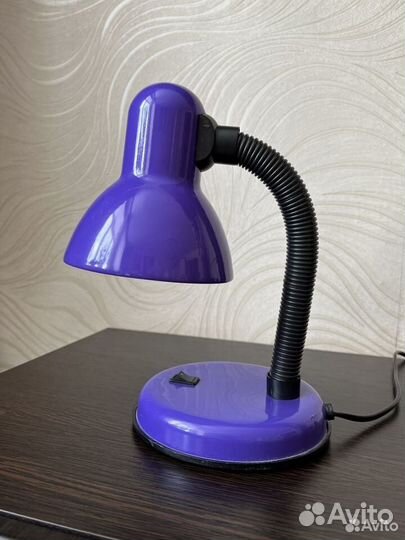 Лампа настольная