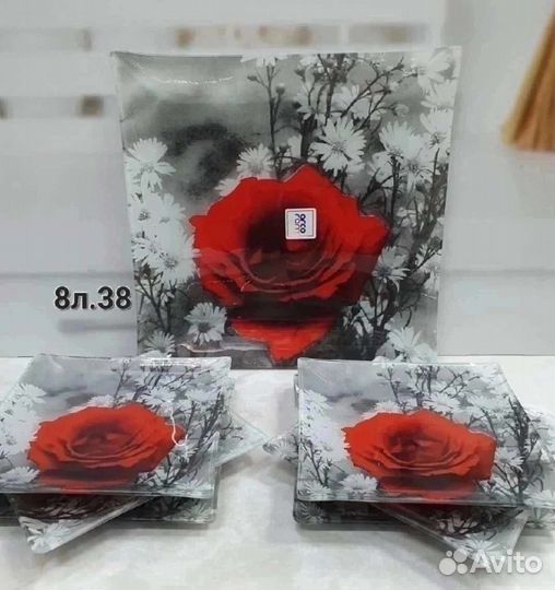 Набор тарелок