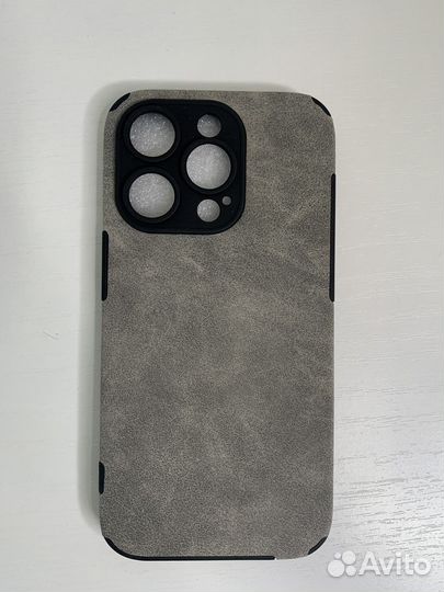 Чехол на iPhone