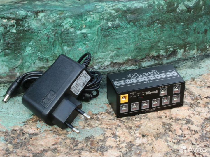 Блок питания для 8 педалей Movall