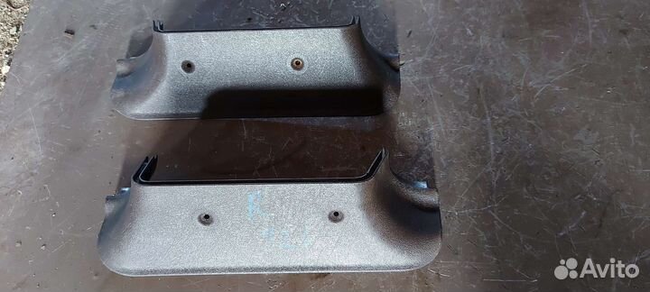 Накладка порога левая правая Mercedes 126