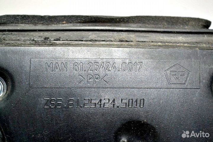 Крышка отделения для жгутов проводов кабины MAN TG