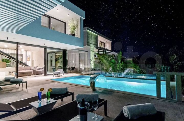 Дом 360 м² на участке 18 сот.