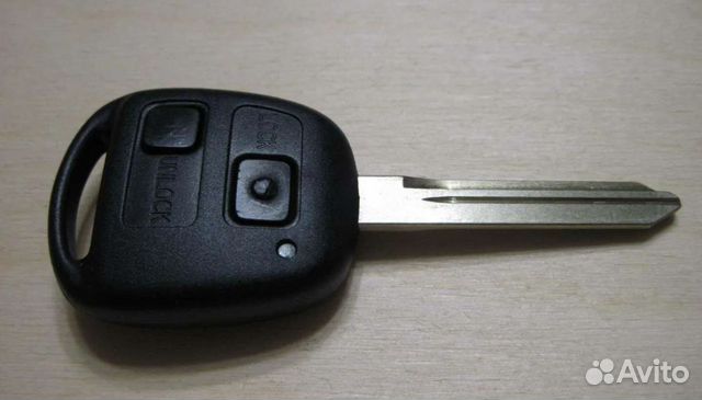 Ключ toyota Corolla, Avensis, Yaris