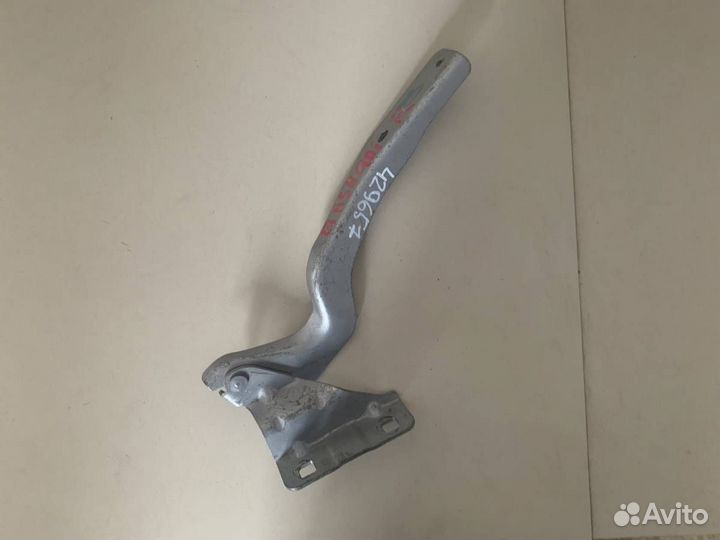 Петля капота правая Nissan Qashqai+2 JJ10 2008-2014