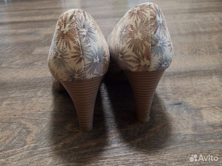 Туфли женские 39 размер новые