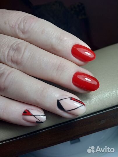 Маникюр и педикюр