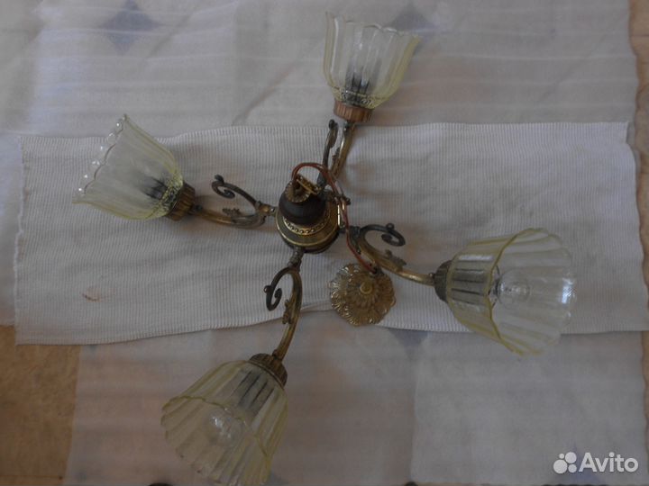 Бронзовая люстра