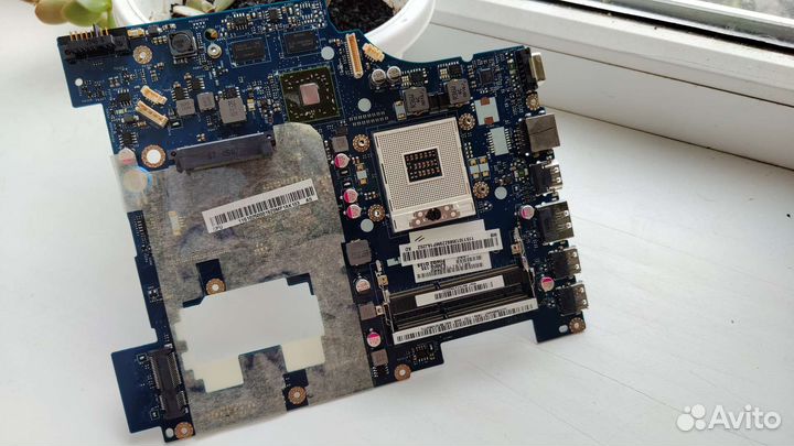 Материнская плата Lenovo g570 (под ремонт)