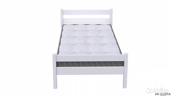 Детская кровать из массива