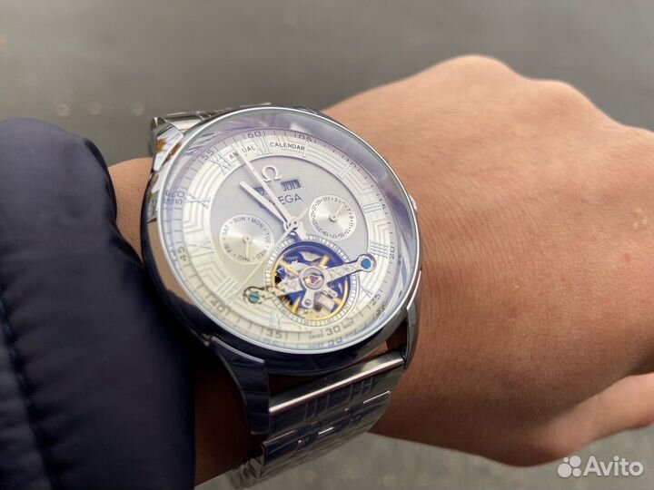 Механические часы Omega