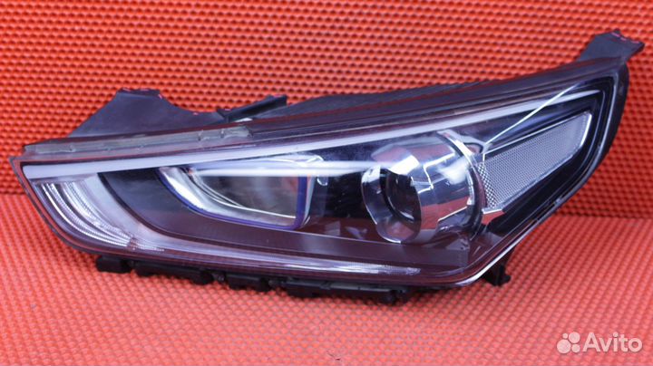 Фара левая Hyundai Ioniq AE G4LE 92101-G2010