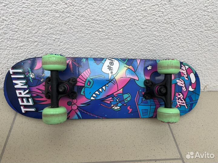 Скейтборд и защита