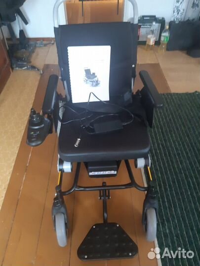 Инвалидная коляска с электроприводом