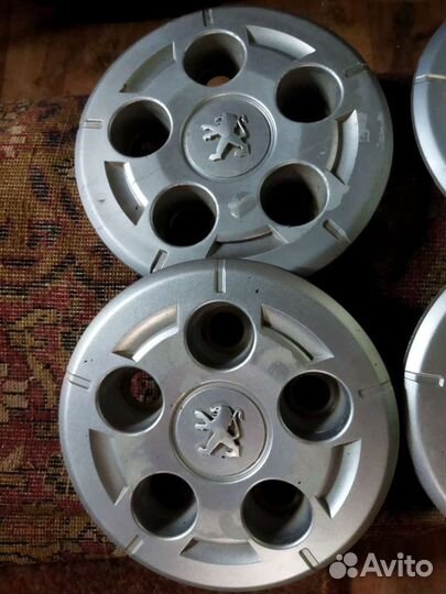 Колёсные колпаки. На пежо. Боксёр. Р16