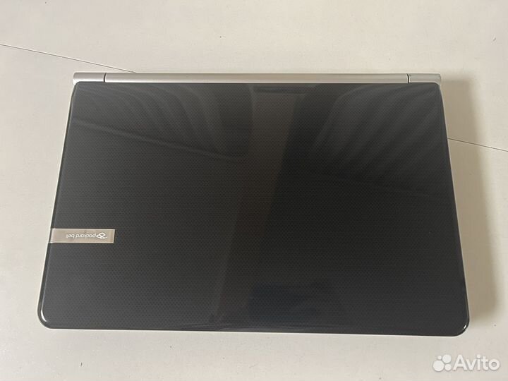 Ноутбук 17 дюймов Packard Bell (i5, SSD 512Gb)