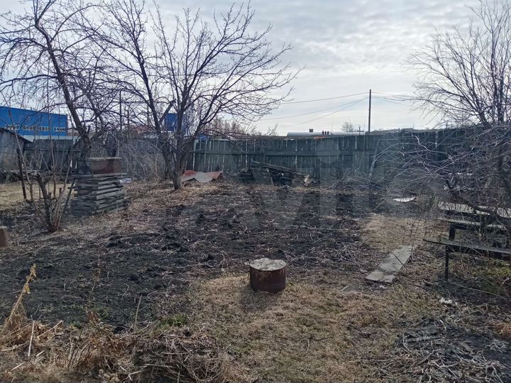 Дом 40 м² на участке 4 сот.