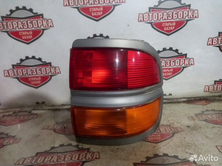Фонарь задний правый Toyota Town Ace YR21 3YEU
