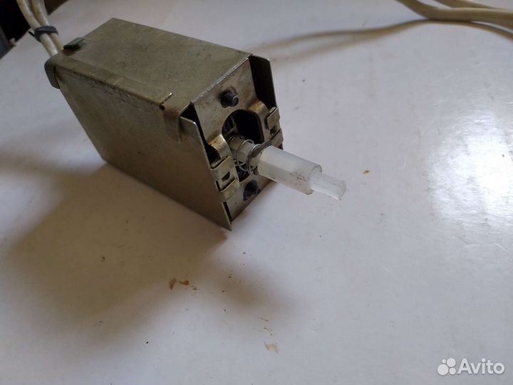 Выключатель 