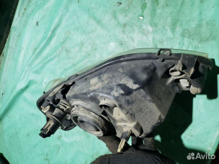 Фара передняя левая Renault Logan 1 1.4 2007