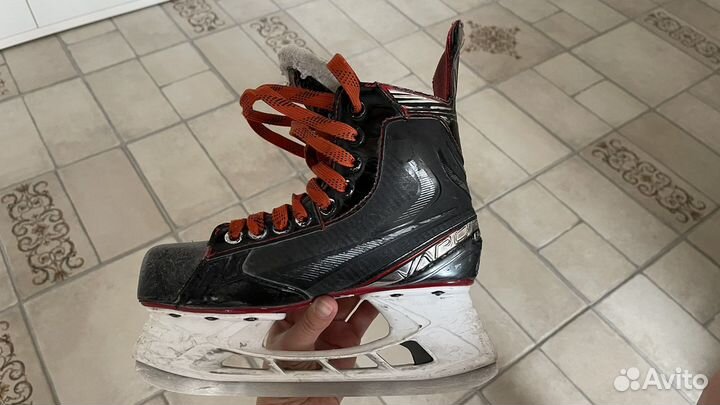 Хоккейные коньки bauer 37,5р 4 ее