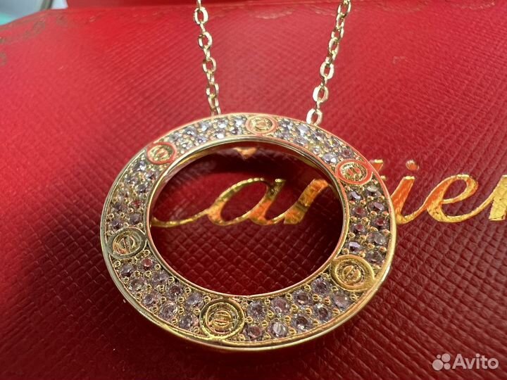 Cartier Love колье