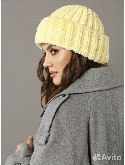 Шапка женская вязаная