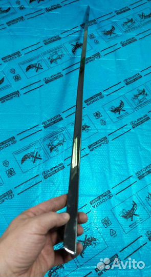 Молдинг порога Camry 50 левый б\у