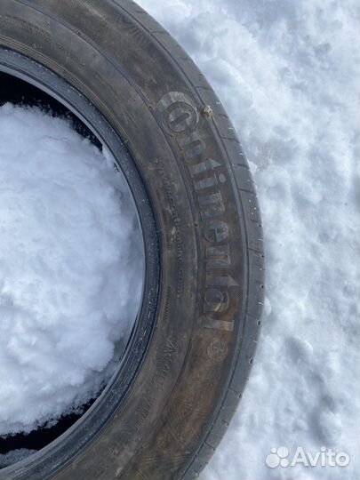 Continental ContiPremiumContact 2 215/60 R17